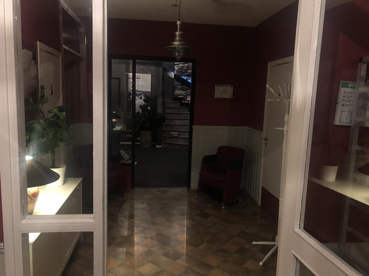 Dentas Hotell Raivi Hoting Exterior photo